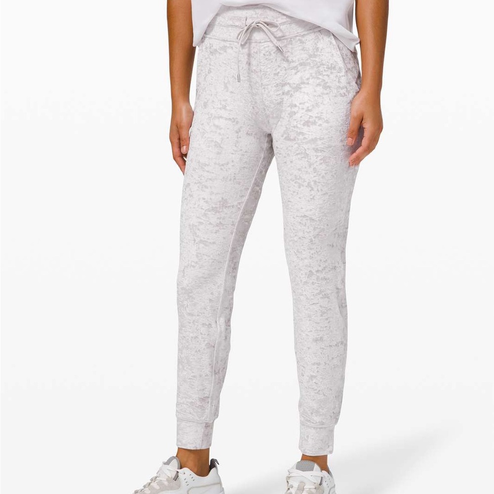 Lululemon Ready to Crush Joggers